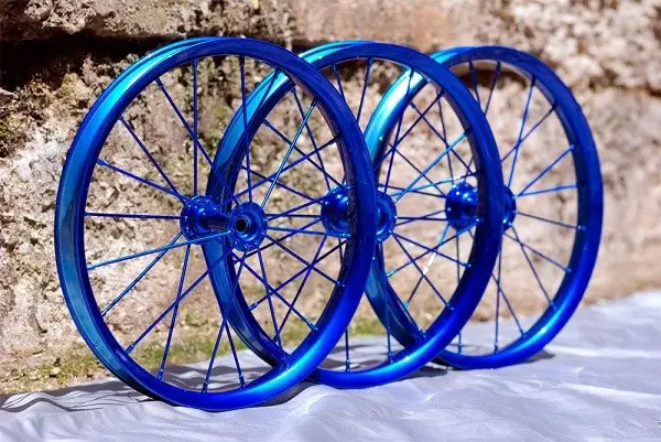 jalgratta rataste värvimine